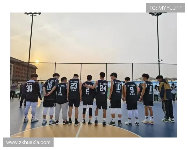 以篮球为纽带探寻团队合作与竞技精神的完美融合之道 以篮球为纽带探寻团队合作与竞技精神的完美融合之道