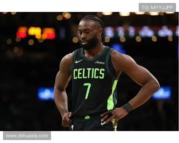 波士顿凯尔特人巅峰对决再燃战火豪强争锋引爆新赛季焦点