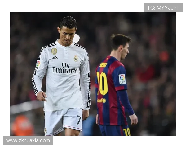 C罗领衔对决斯帕尔展现超强实力与团队配合的精彩比赛